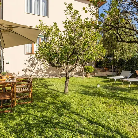 Дом отдыха Casa Decano Sea And Beautiful Garden *